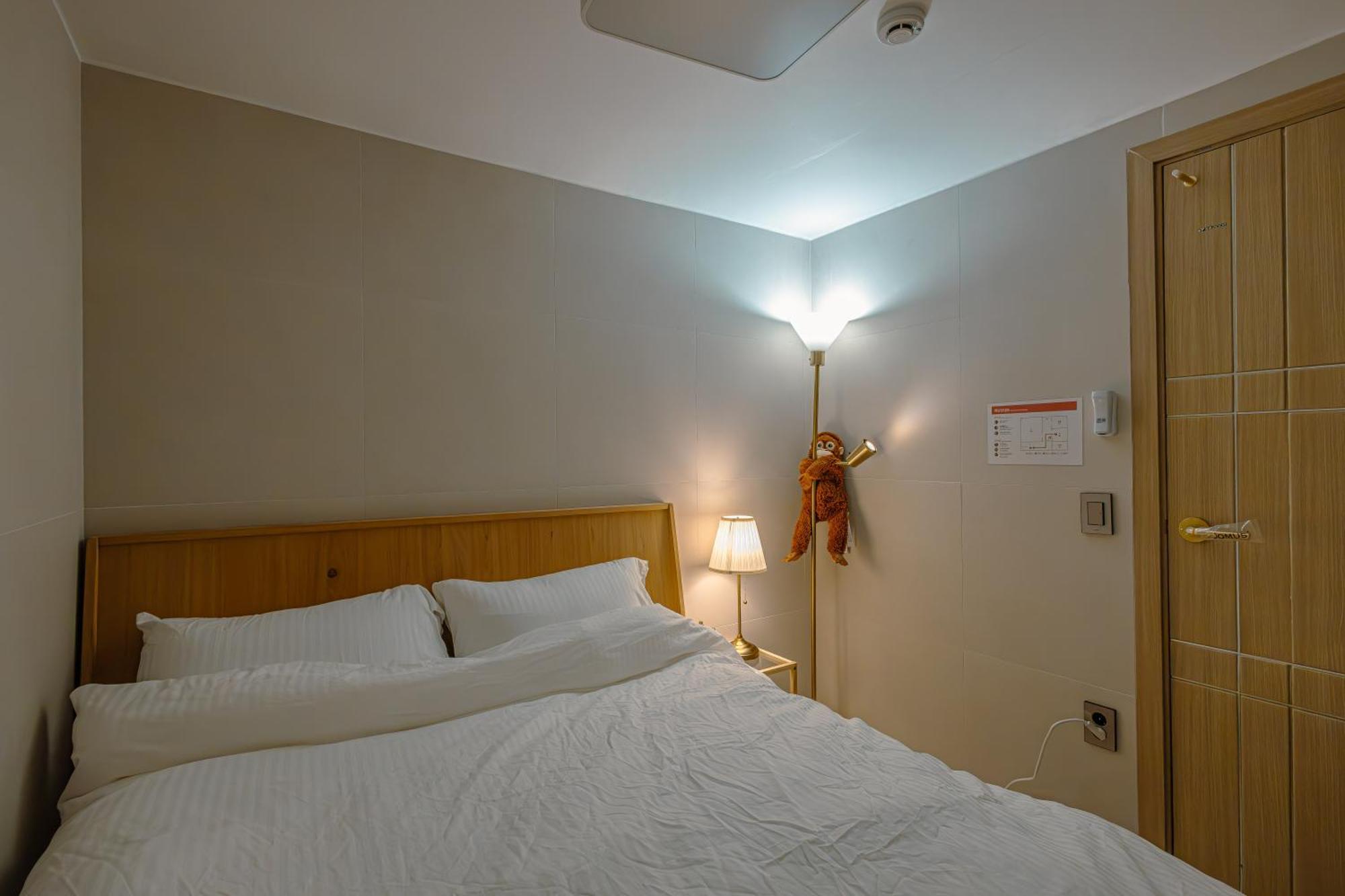 Marie'S House 102 Hongdae Hotel Seoul Ngoại thất bức ảnh
